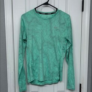 Nike Dri-FIT Long Sleeve Running Top | Mint Green / Jade Horizon Contour Print